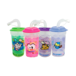 COPO PLÁSTICO COM CANUDO 410ML INFANTIL em Joanópolis SP