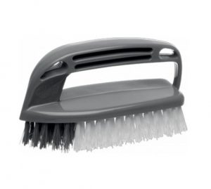 ESCOVA FERRINHO PARA ROUPA em Joanópolis SP